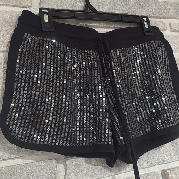 Nicki Minaj Sequined Shorts - Picture 2 of 8